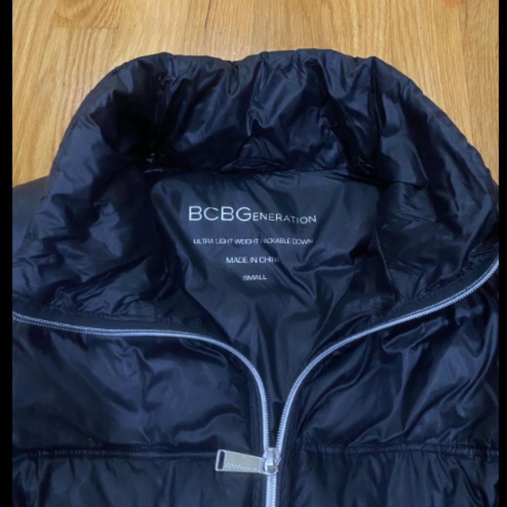 Bcbg Ultralight Weight Packable Down Jacket - image 4
